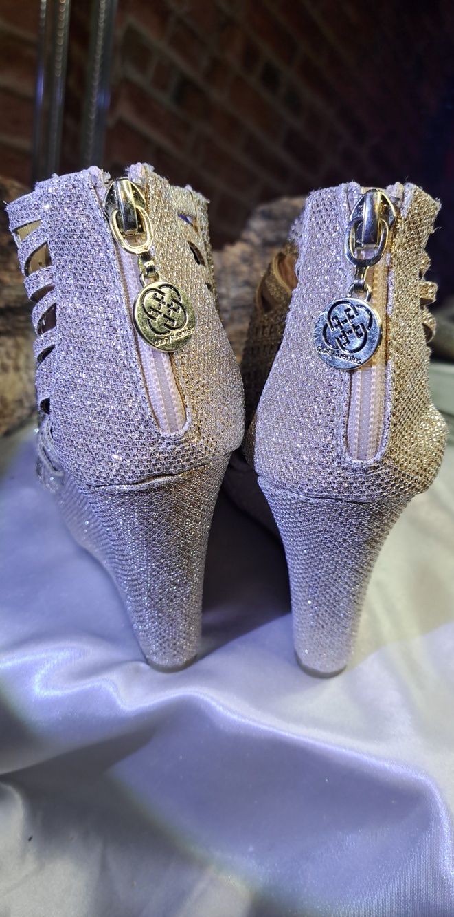 DAISY FUENTES/Bundle PRICE